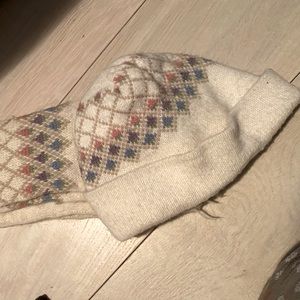 Beautiful pastel hat & scarf set